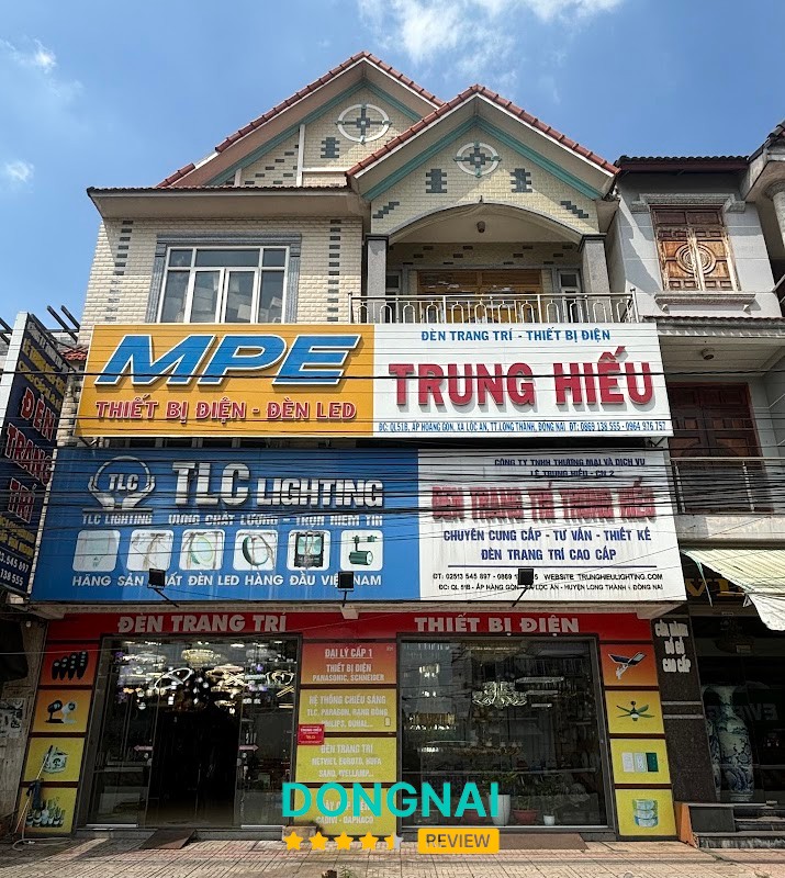 Mẫu đèn tại cửa hàng Trung Hiếu Đồng Nai