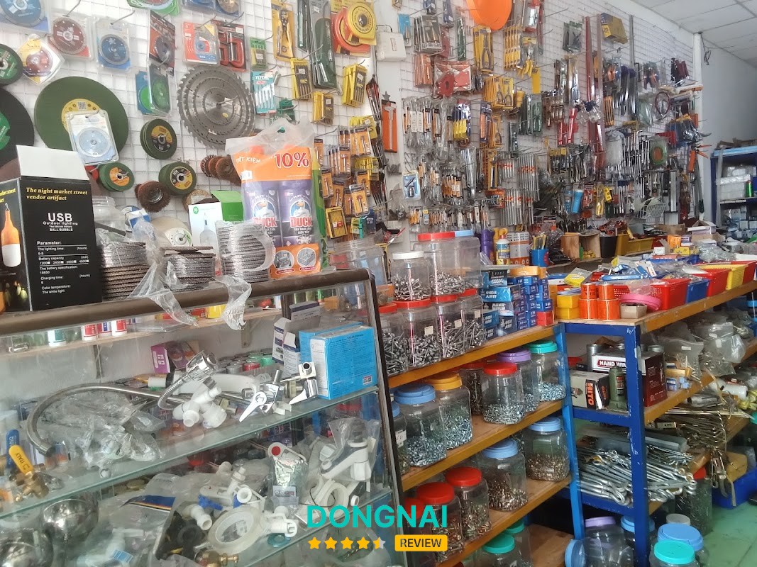 Chợ Kim Khí Điện Nước tại Long Bình, Đồng Nai