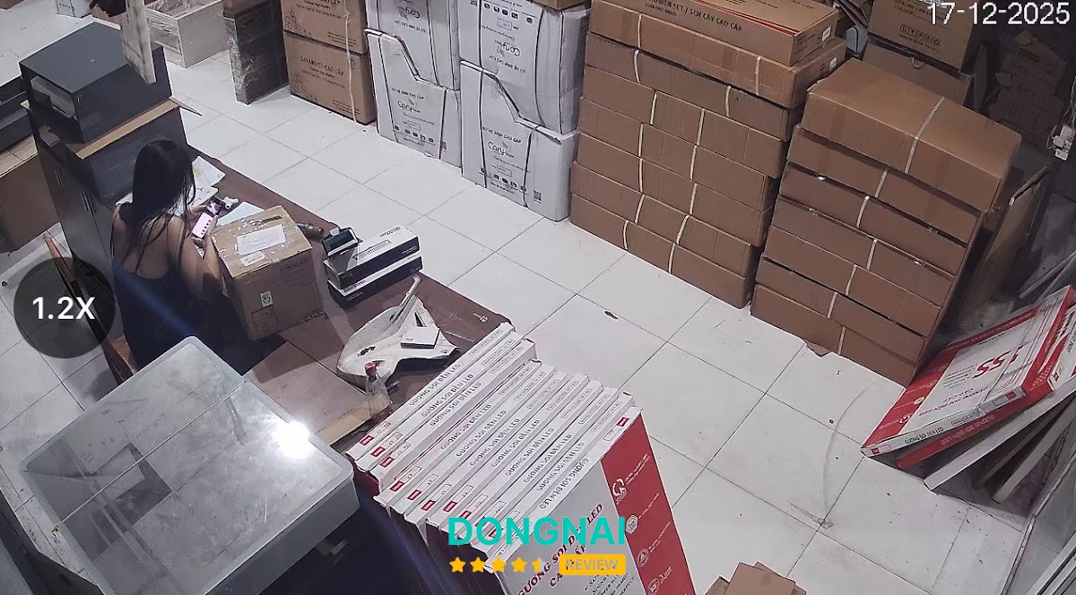 Mẫu sản phẩm tại Showroom Hubert Đồng Nai
