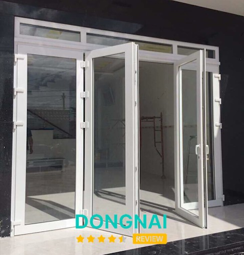Cầu Thang Kính Nhôm Kính Việt Cường – hình ảnh 2