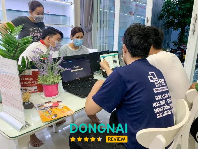 Không gian và dịch vụ tại Chip Máy Tính