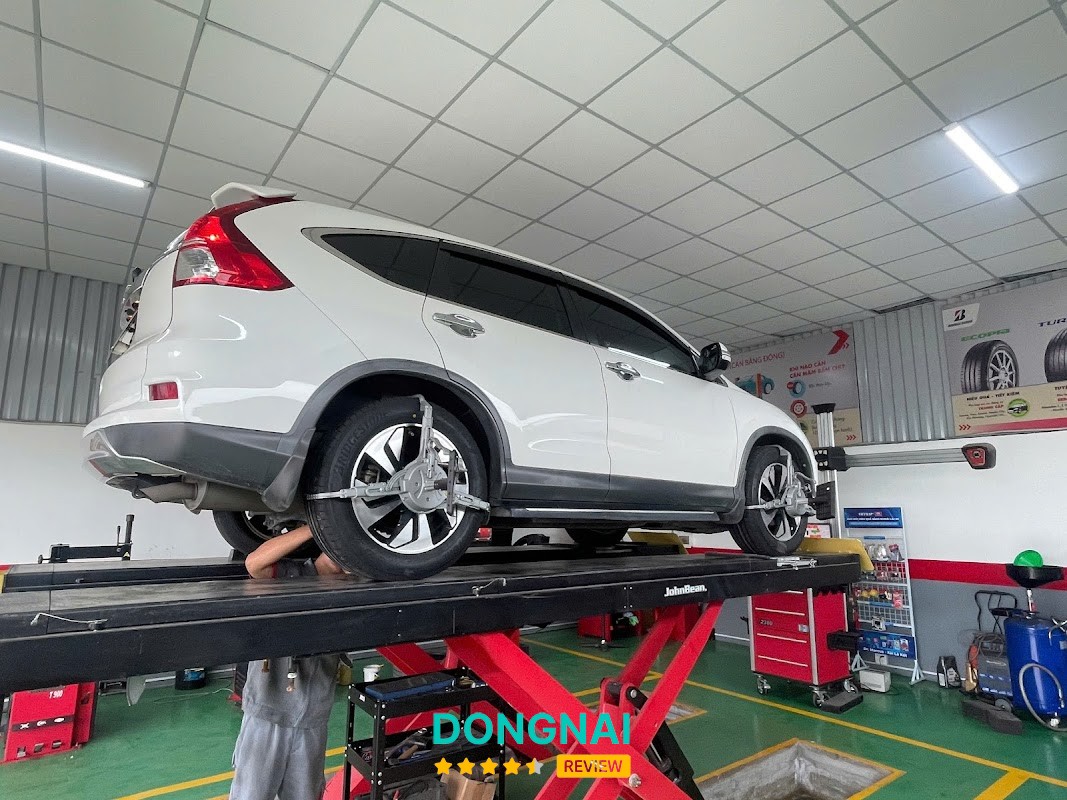 Dịch vụ lốp xe tại Ngọc Lốp QL51