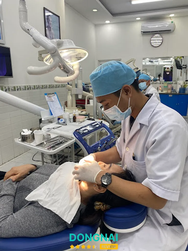 Nha khoa Nhân Đức: 450 Lê Duẩn, X. Long Thành