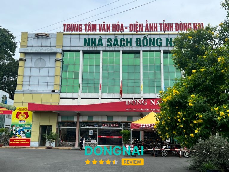 Nhà Sách FAHASA Đồng Nai – hình ảnh 3