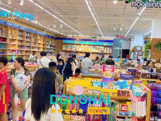 Nhà Sách FAHASA Biên Hòa – hình ảnh 3