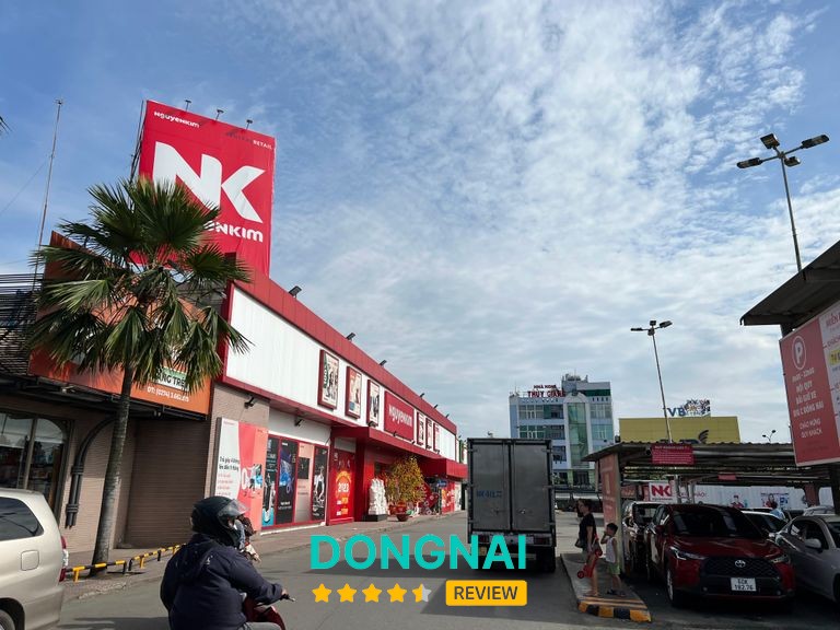 Nhà Sách FAHASA Long Bình Tân Đồng Nai