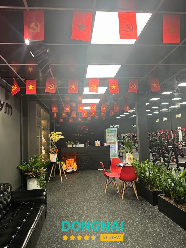 Không gian tập tại ONE GYM Long Khánh