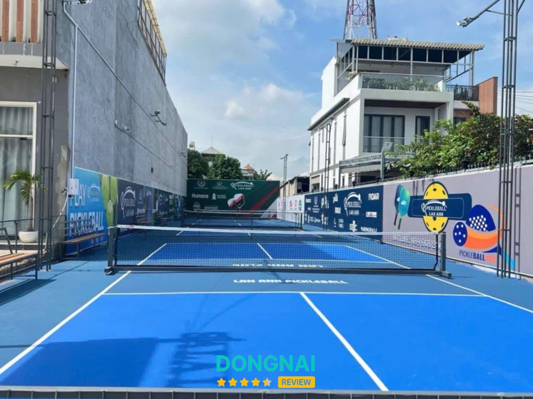 Mặt sân tại Lan Anh Pickleball