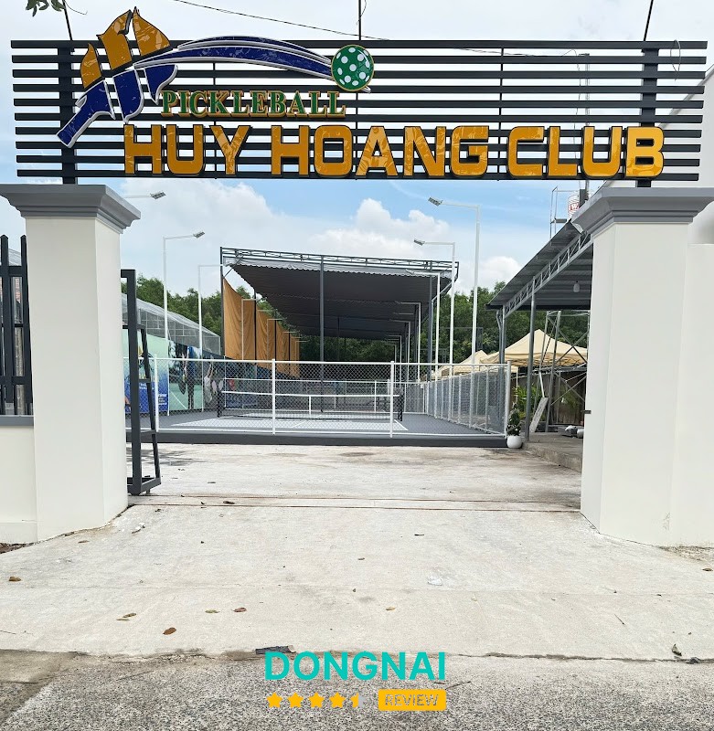 Mặt sân Pickleball Huy Hoàng