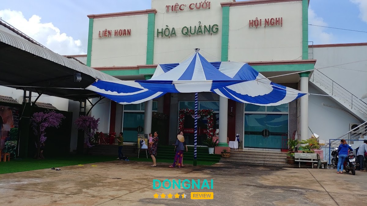 Nhà hàng Hoà Quảng Bình Long