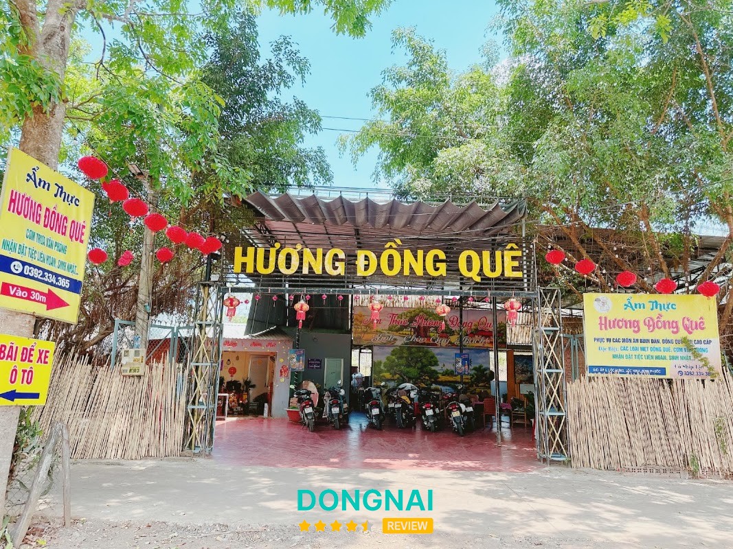 Quán Hương Đồng Quê Cơm Niêu Hải Sản
