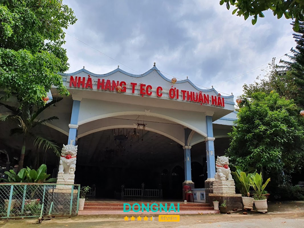 Nhà hàng Thuận Hải Lộc Ninh