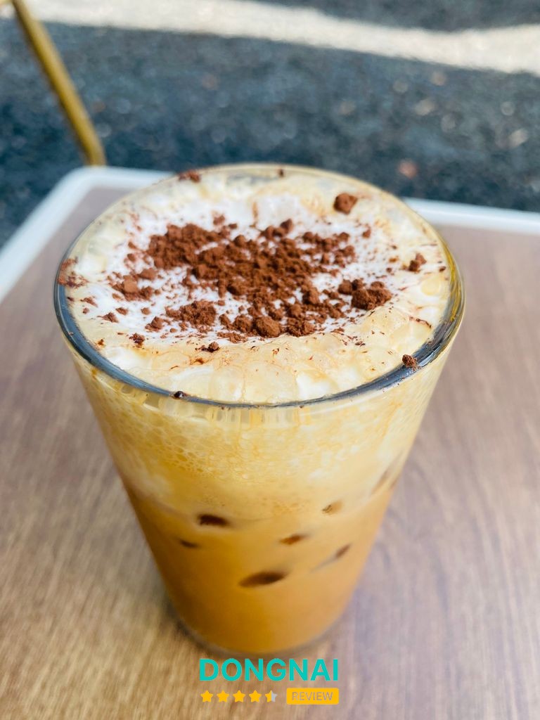 Ponee Billiard & Coffee tại Phước Bình