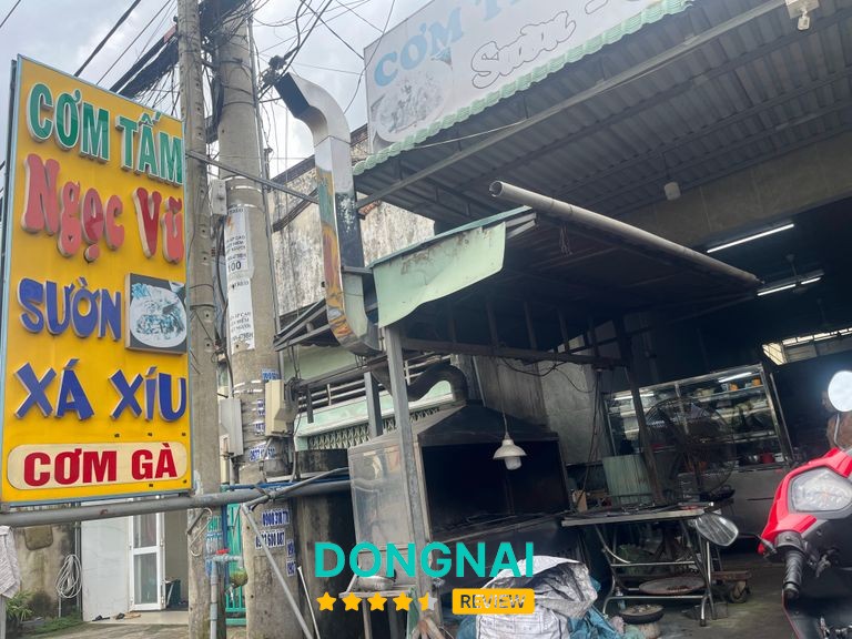 Cơm tấm Ngọc Vũ tại Dầu Giây