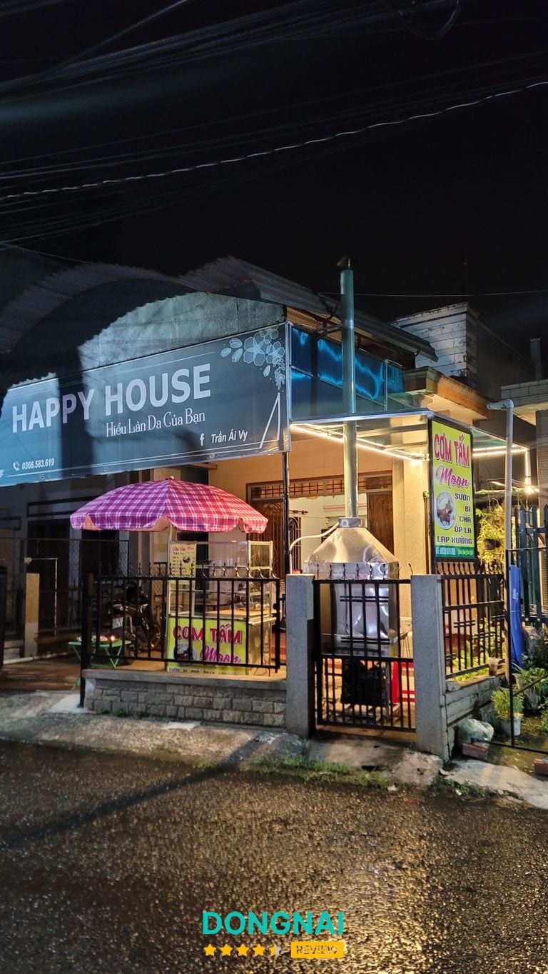 Cơm Tấm Moon tại Dầu Giây