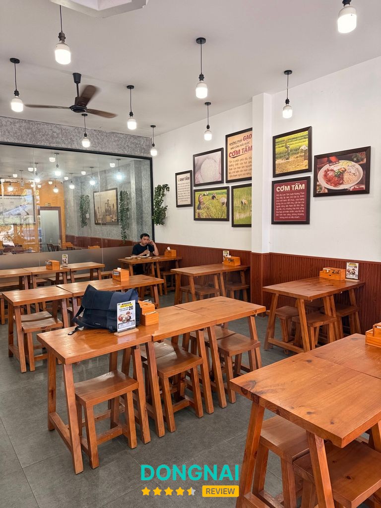 Món ăn tại Cơm Tấm Phúc Lộc Thọ Lê Duẩn