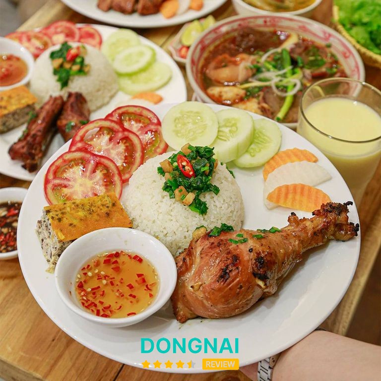 Cơm Tấm B&T tại Tam Hiệp