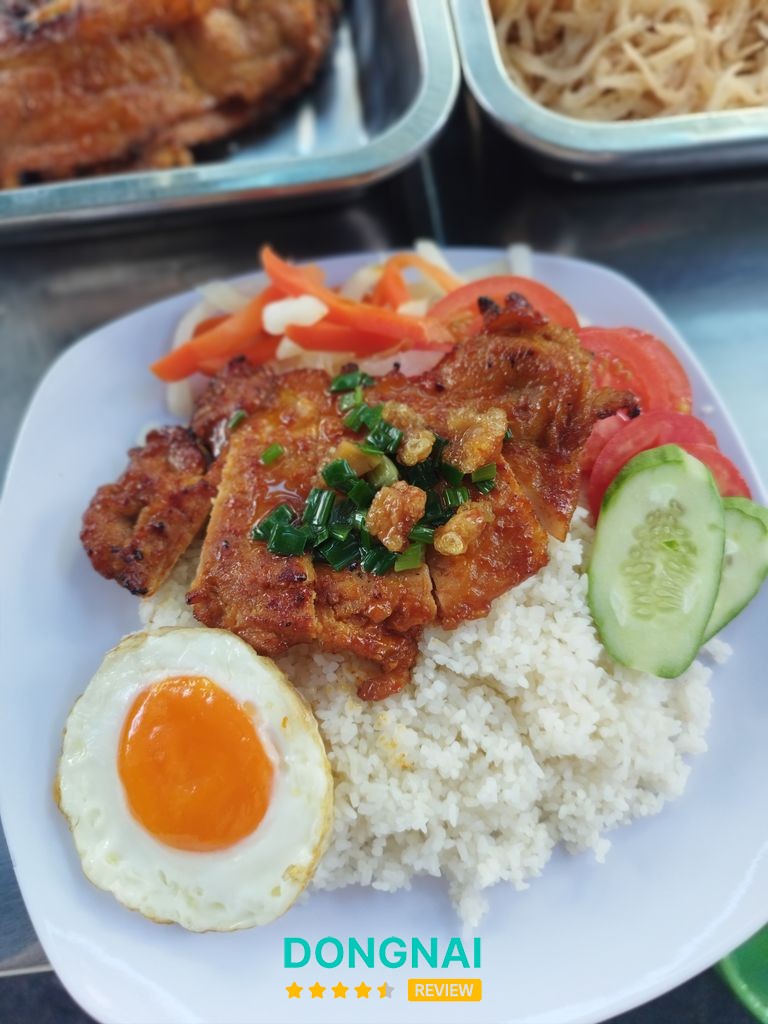 Cơm Tấm Pi Pi tại Nguyễn Ái Quốc