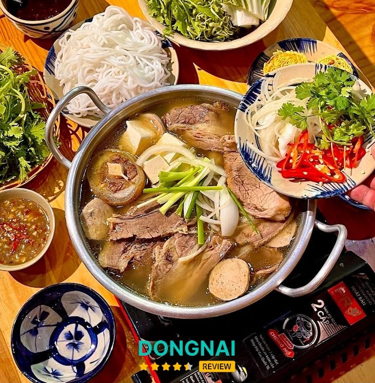 Món lẩu bò Nhà Gỗ Biên Hòa