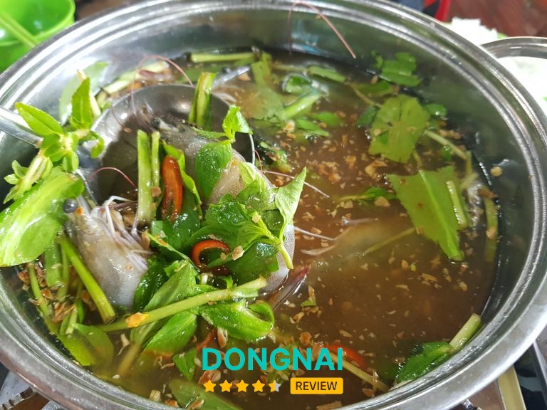 Không gian Lẩu cá Hoàng Oanh