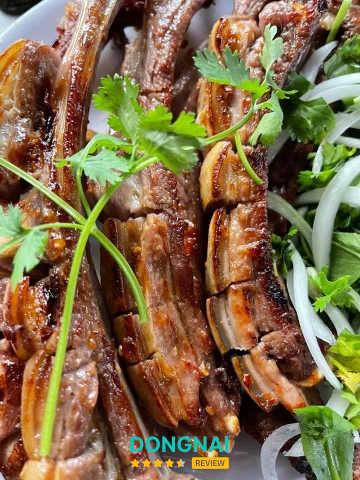 Không gian Lẩu dê Bửu Long