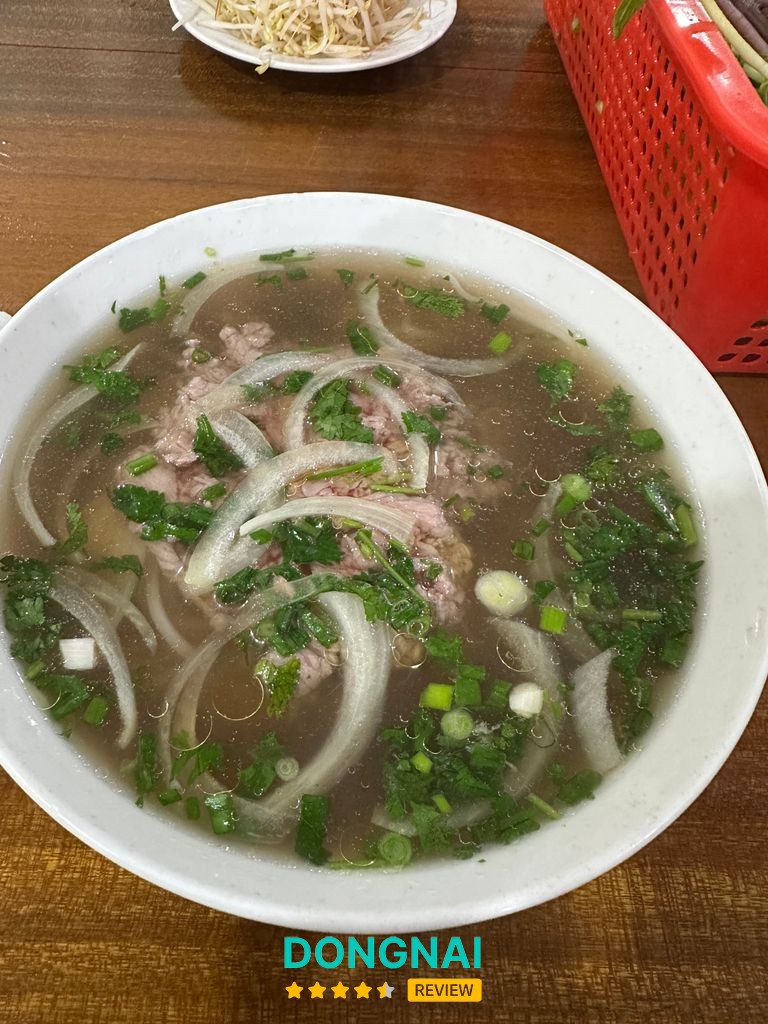 Không gian PHỞ CÂY SI 1