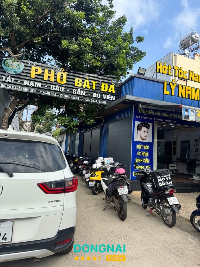 Quán Phở bát đá tại Long Khánh