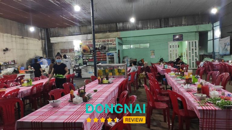Quán Phở Phương Dung Long Khánh