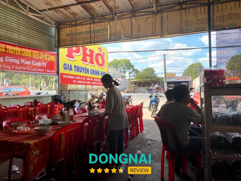 Phở Gia Truyền Chính Hiệu Long Khánh