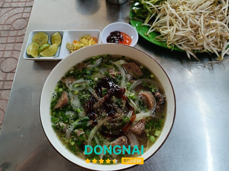 Phở Phong tại Minh Hưng