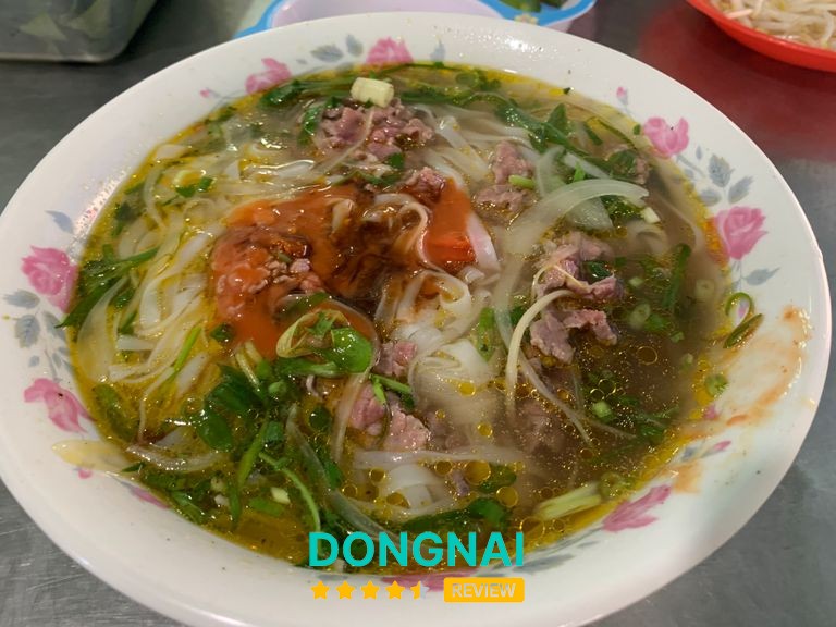 Phở Yến Nhi Tam Hiệp