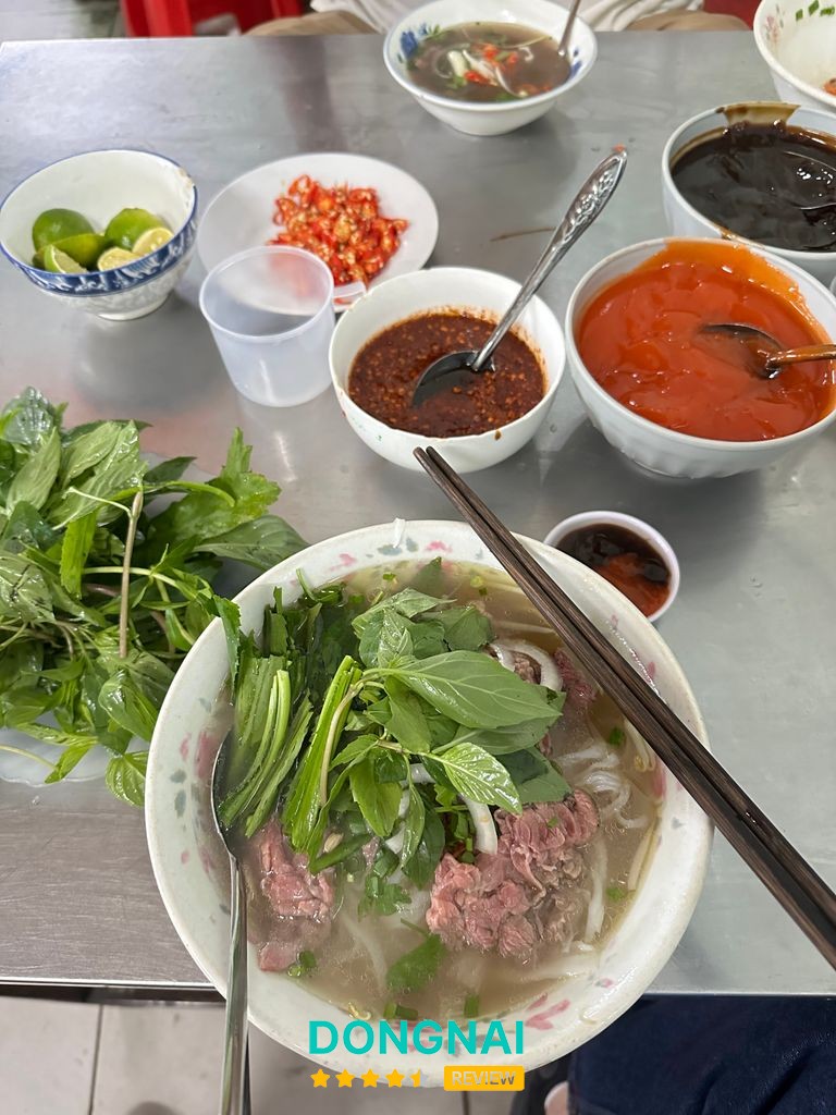 Quán phở ngon Tam Hiệp