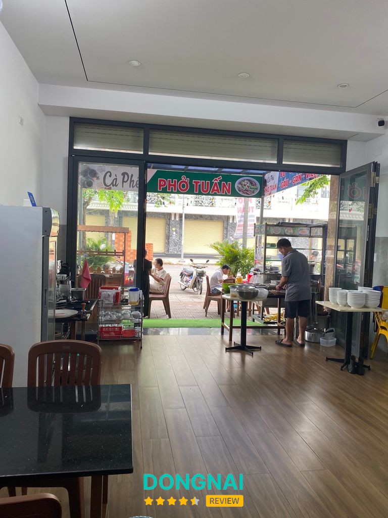 Phở Tuấn tại Trấn Biên