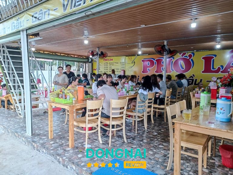 Phở Lâm trên đường Phan Chu Trinh, Xuân Lộc