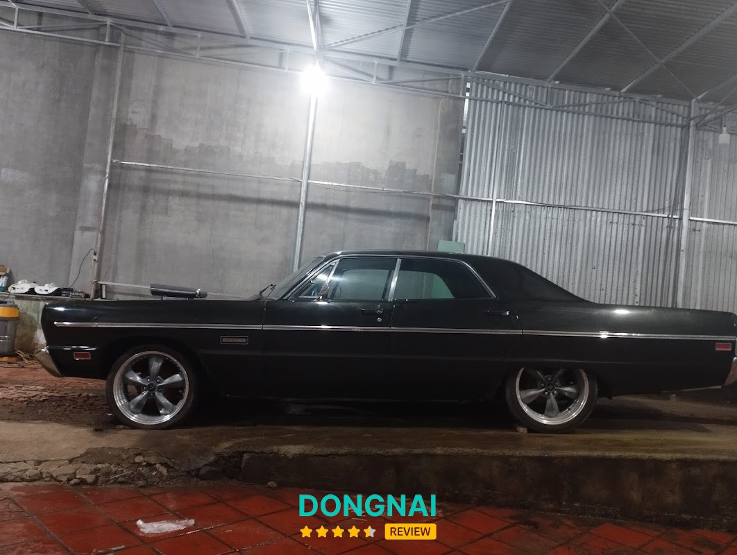 Rửa xe Ôtô Tâm Tùng Long Khánh