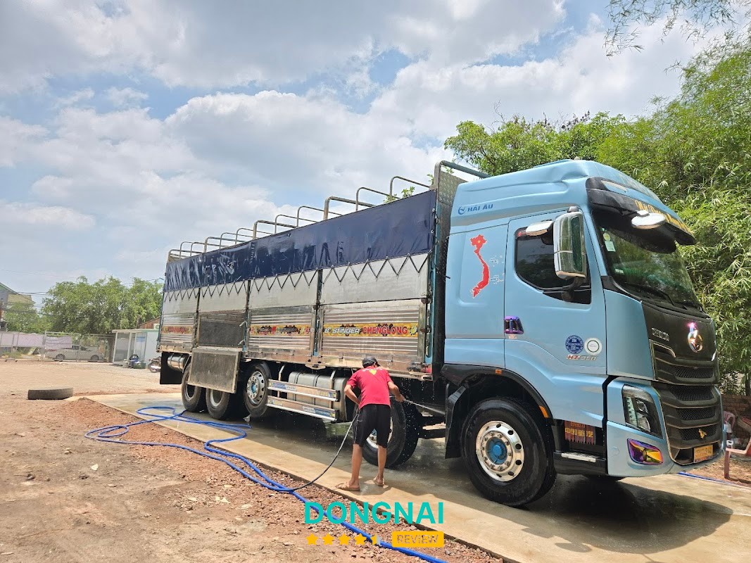 RỬA XE BƠM MỠ LONG THÀNH Thành Donaco
