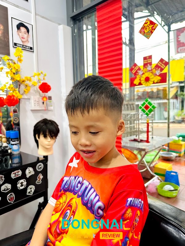 Không gian Rio Barbershop