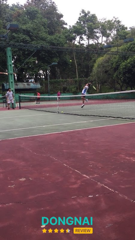 Tennis Stadium Suoi Tre Park Đồng Nai