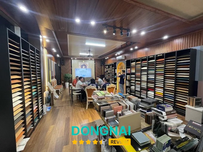 Khu trưng bày tại Nội Thất Thông Minh Gia Phú