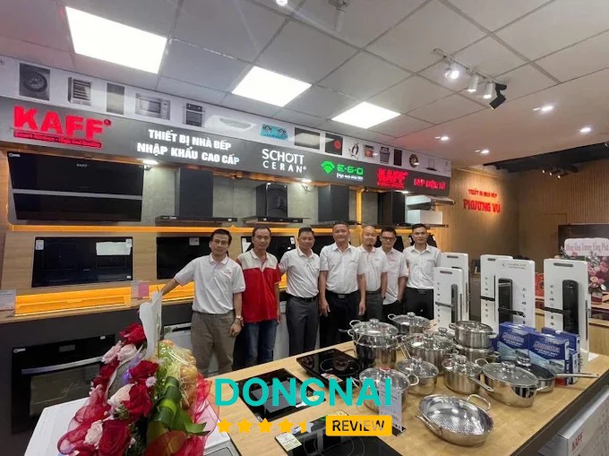 Thiết bị nhà bếp được trưng bày tại Bếp Phương Vũ