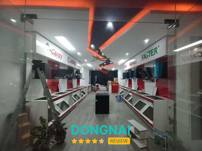 Không gian trưng bày tại Showroom Bếp Tân Lộc