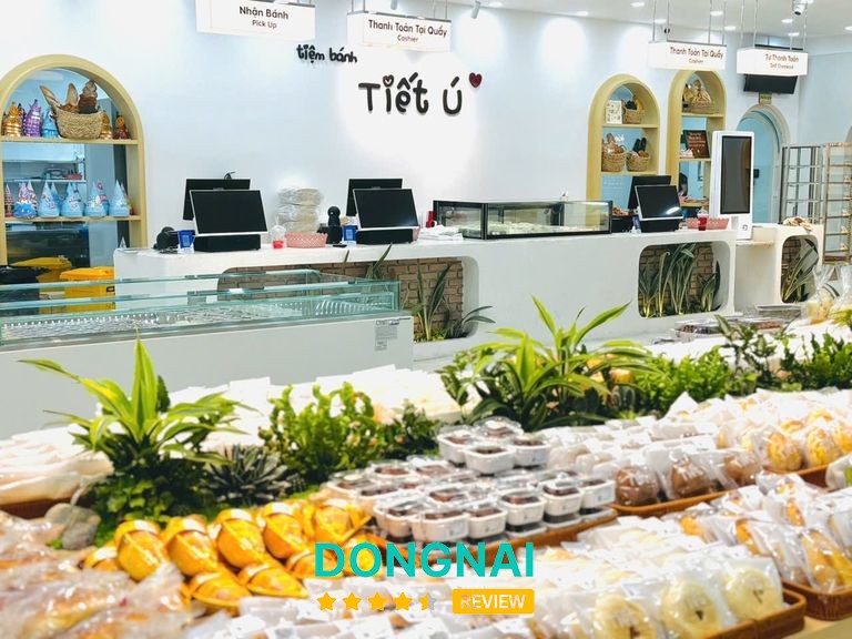 Tiệm Bánh Tiết Ú Long Thành