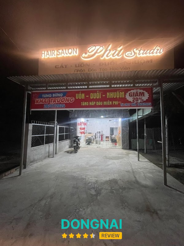 Salon Phú Hair Studio Chơn Thành