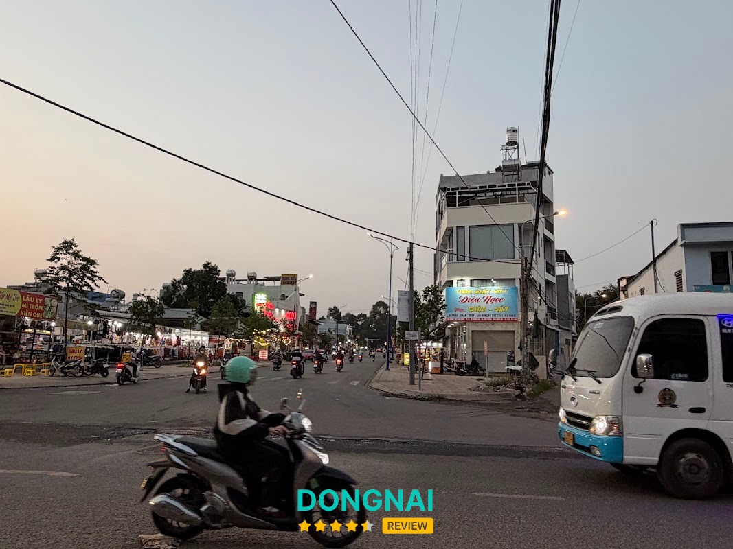 TIỆM GIẶT SẤY DIỆU NGỌC Long Thành