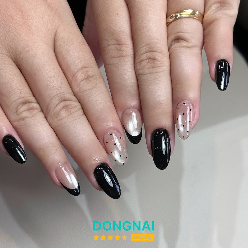 Tiệm nail Mây Dầu Giây