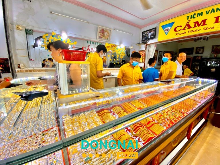 Tiệm Vàng Cẩm Dự – hình ảnh 3