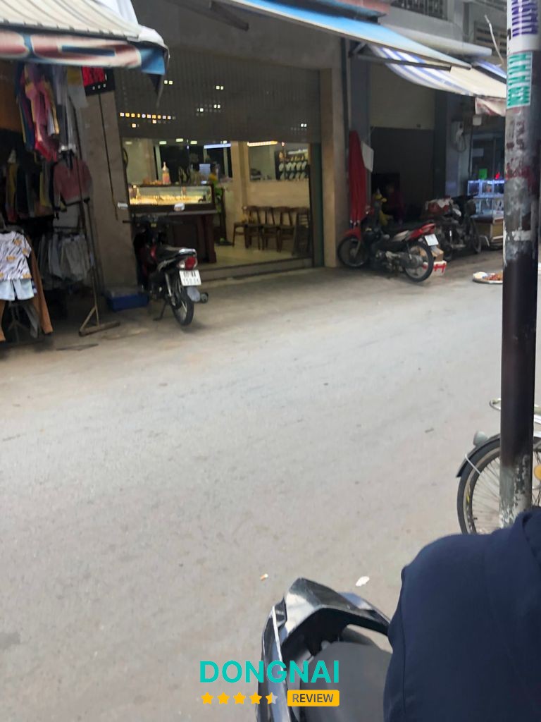 Tiệm vàng Hoàng Anh Nga Tam Hiệp
