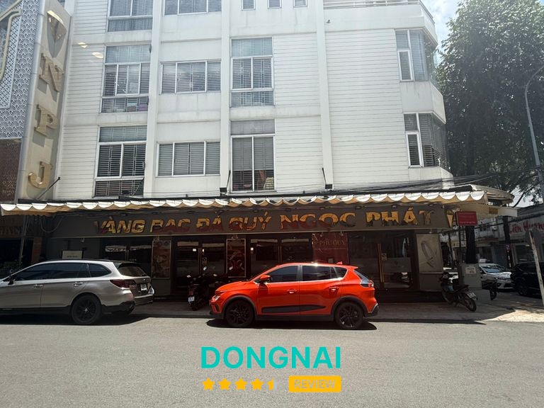 Công Ty TNHH Vàng Bạc Đá Quý Ngọc Phát Trấn Biên