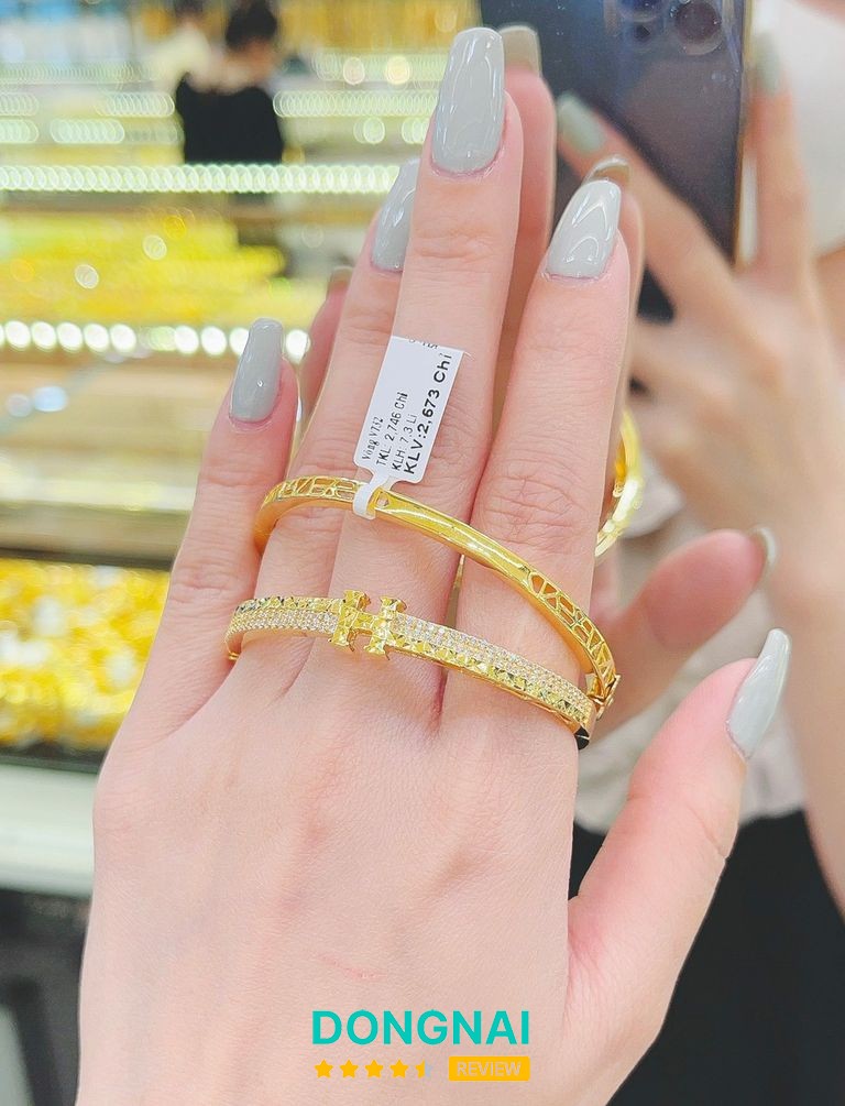 Tiệm vàng Quốc Bảo Tuấn Trấn Biên