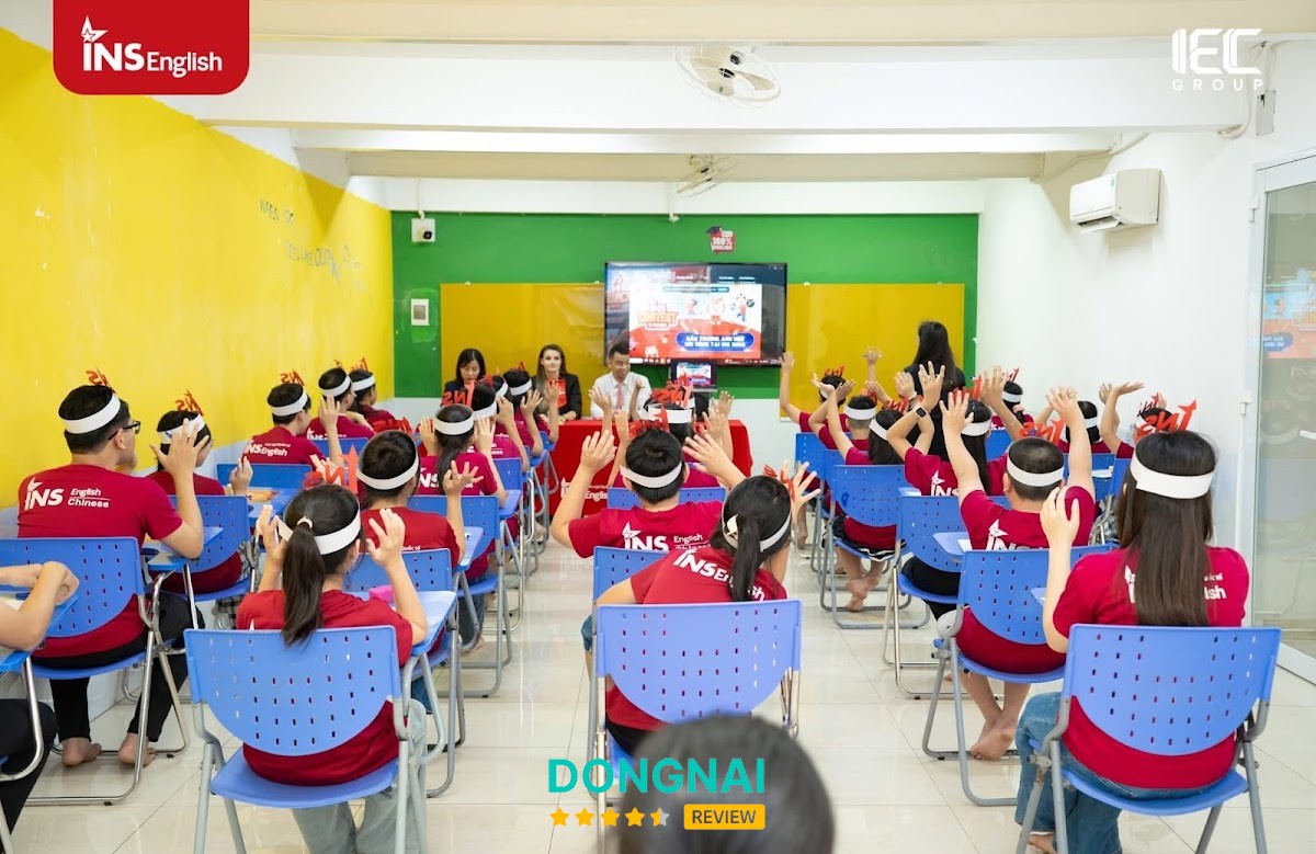 INS English Gia Kiệm Thống Nhất